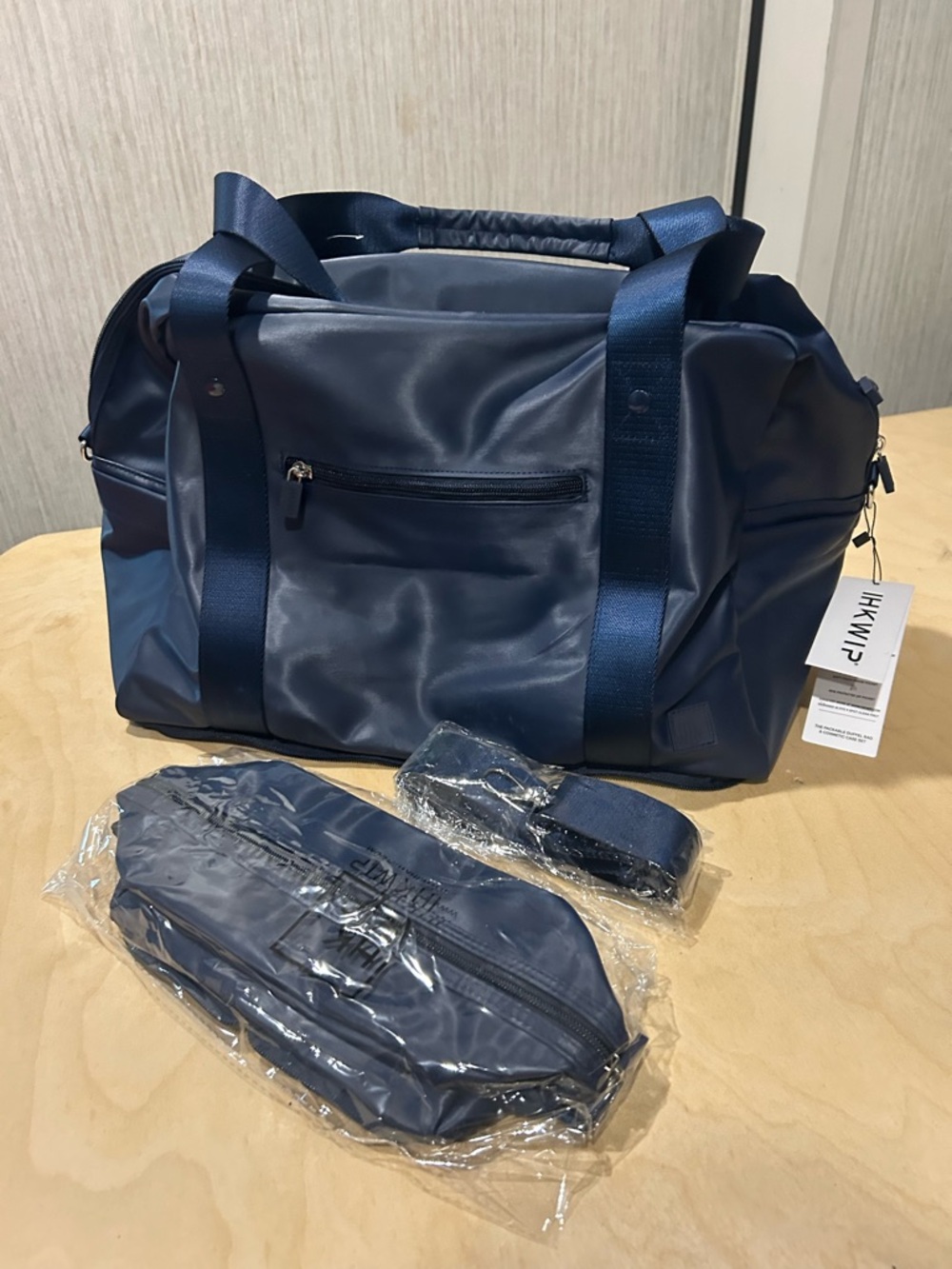 Navy Men’s Travel Duffel Bag with Accessories
